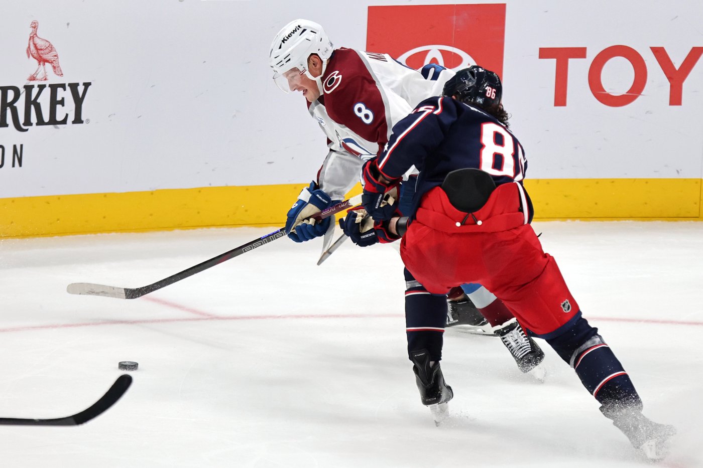 Valeri Nichushkin scores twice, Avalanche beat Blue Jackets 4-1 for fourth win of the season | iNFOnews.ca Valeri Nichushkin scores twice, Avalanche beat Blue Jackets 4-1 for fourth win of the season | iNFOnews.ca