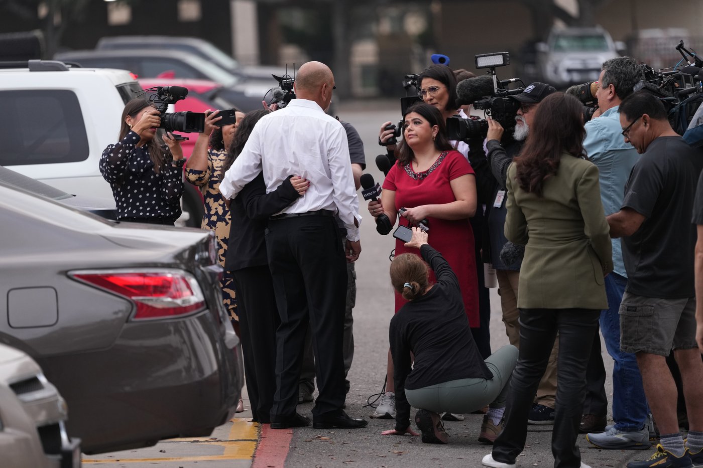 Uvalde schools officer did nothing until it was too late during shooting, prosecutor says | iNFOnews.ca