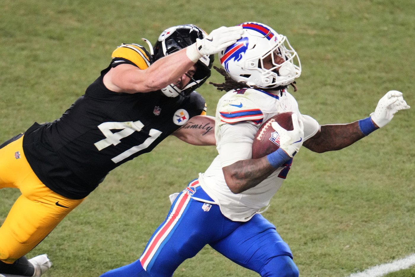 Bills show resilience in overcoming mistakes, injuries by dominating Steelers | iNFOnews.ca
