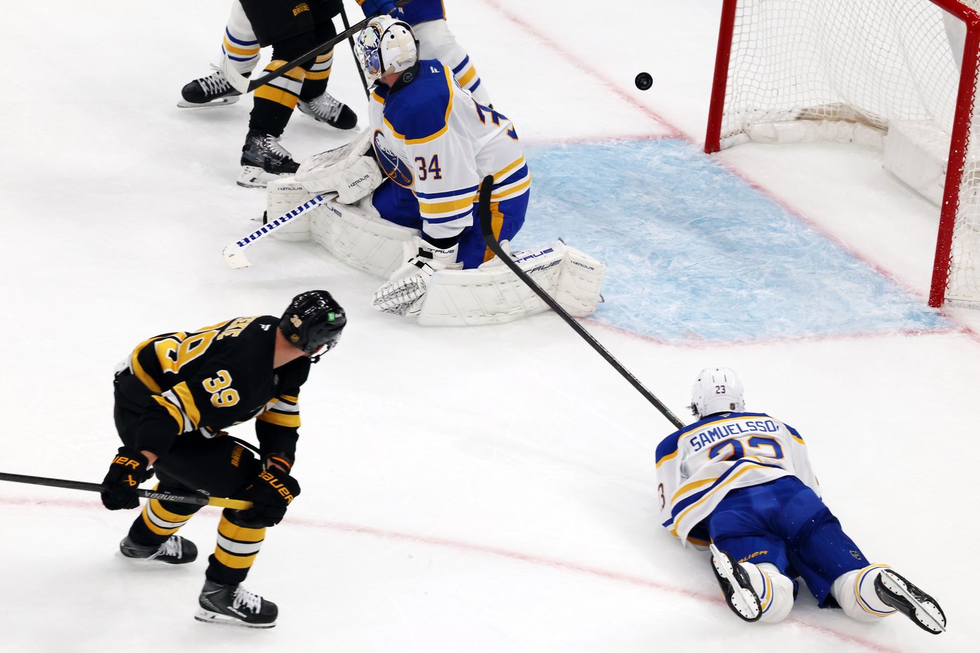Marat Khusnutdinov scores in OT, Morgan Geekie has goal in 6th straight as Bruins beat Sabres 4-3 | iNFOnews.ca Marat Khusnutdinov scores in OT, Morgan Geekie has goal in 6th straight as Bruins beat Sabres 4-3 | iNFOnews.ca