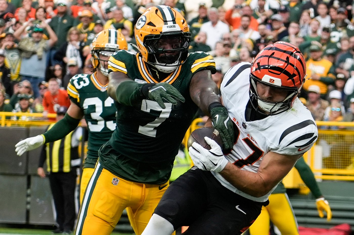 Packers overcome Flacco's comeback attempt and beat the Bengals 27-18 | iNFOnews.ca