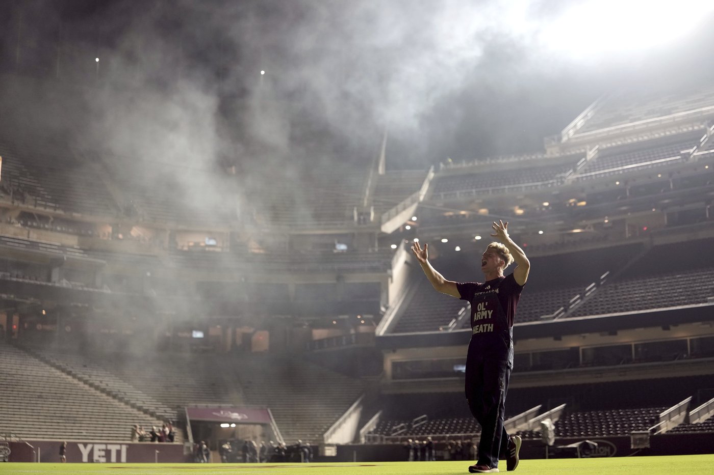 Why Texas A&M's Midnight Yell is one of the ultimate college football traditions | iNFOnews.ca Why Texas A&M's Midnight Yell is one of the ultimate college football traditions | iNFOnews.ca