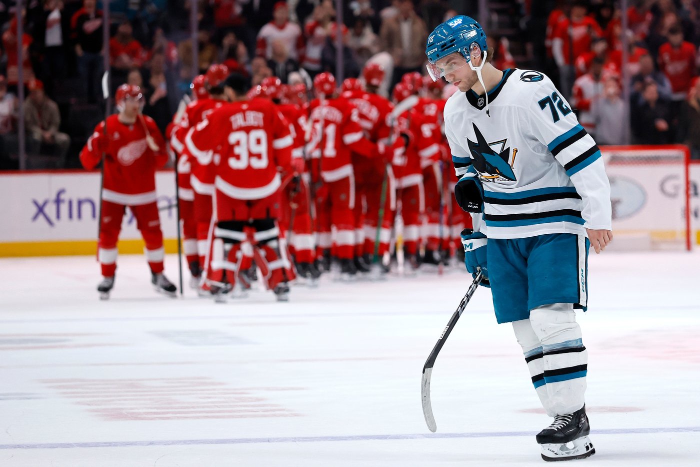 Larkin's tiebreaking goal in 3rd period sends Red Wings to 4-2 win over Sharks | iNFOnews.ca