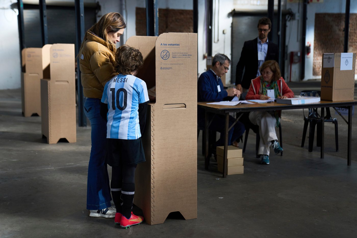 Milei's party wins big in Argentina's midterm elections, in photos | iNFOnews.ca