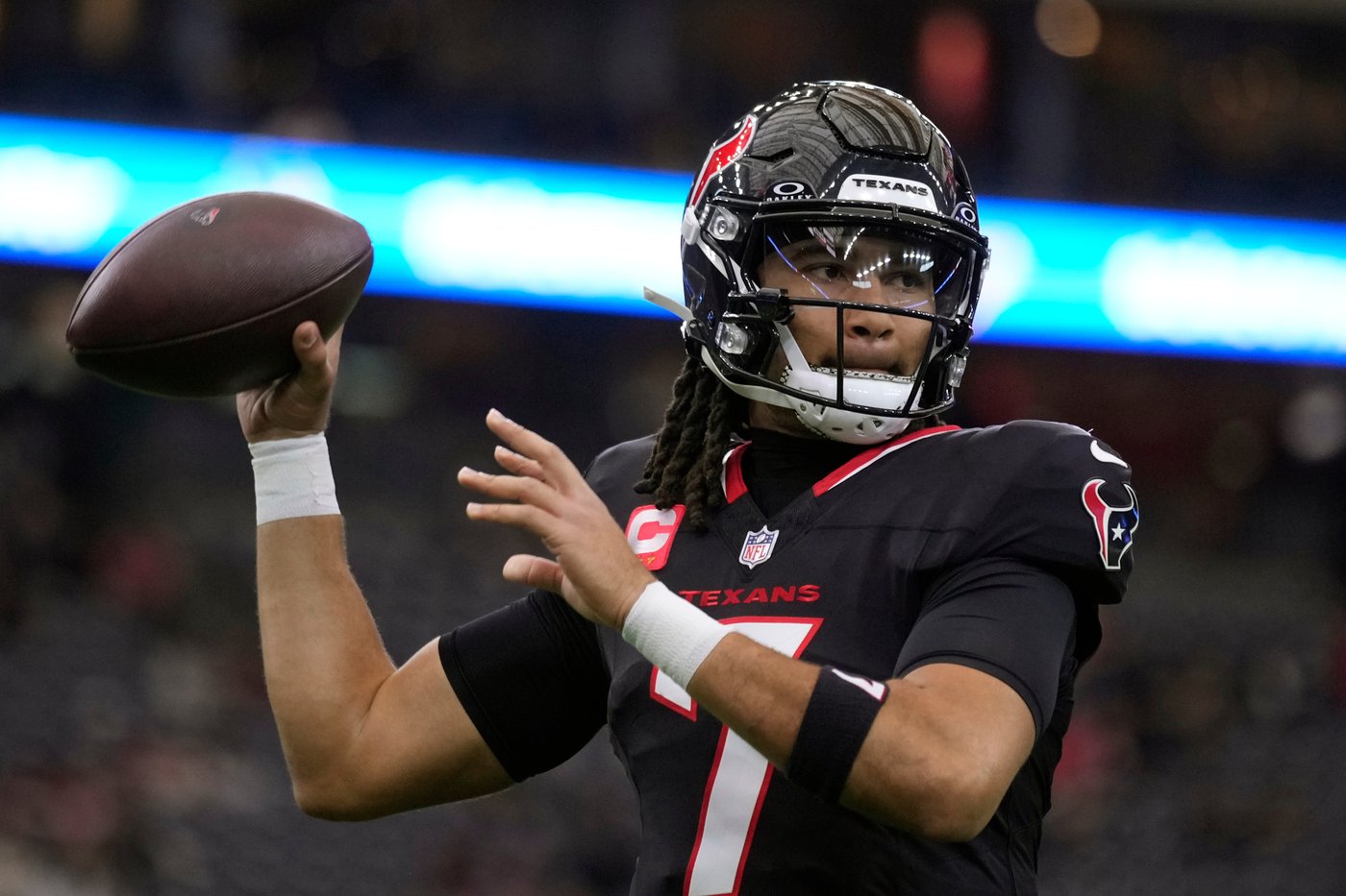 Texans' top-ranked defense looks to extend winning streak against the struggling Raiders | iNFOnews.ca