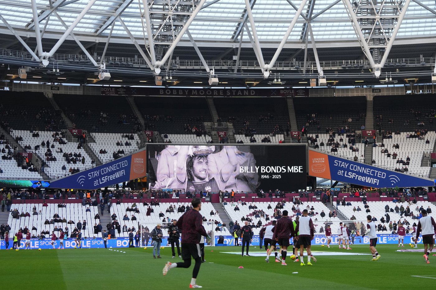 West Ham great Billy Bonds dies at 79 | iNFOnews.ca