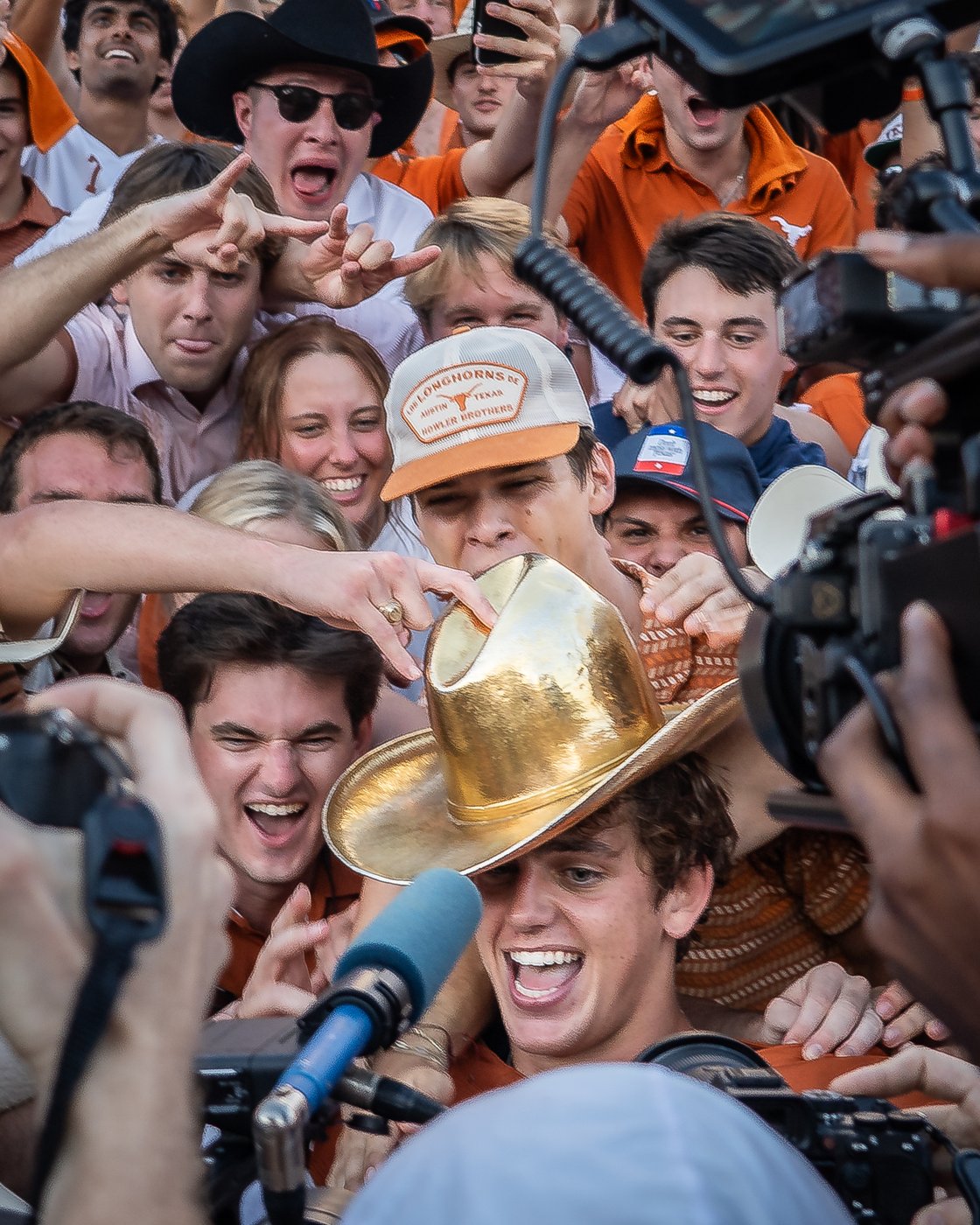 After big win, Texas QB Arch Manning shrugs off critics with a smile and notes freedom of speech | iNFOnews.ca After big win, Texas QB Arch Manning shrugs off critics with a smile and notes freedom of speech | iNFOnews.ca