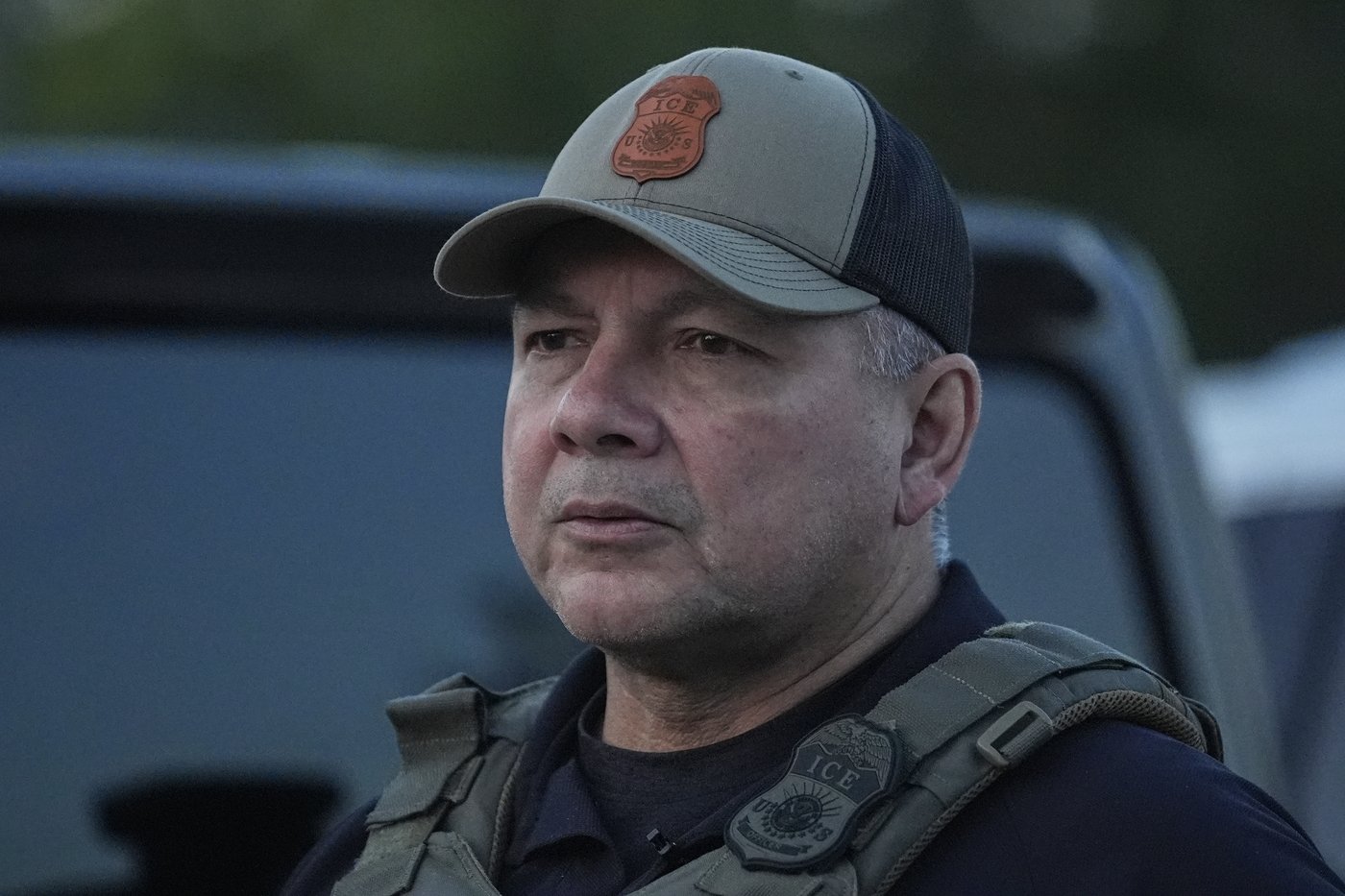 ICE denies using excessive force as it broadens immigration arrests in Chicago | iNFOnews.ca