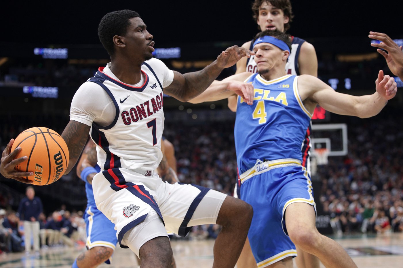 Graham Ike leads No. 8 Gonzaga past No. 25 UCLA for 9th win of the season | iNFOnews.ca Graham Ike leads No. 8 Gonzaga past No. 25 UCLA for 9th win of the season | iNFOnews.ca