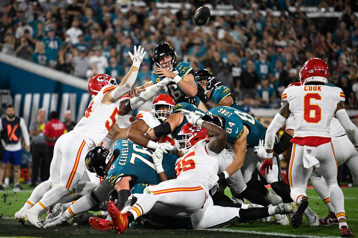 Jaguars counting on more heart-pounding plays than head-scratching ones from QB Trevor Lawrence | iNFOnews.ca