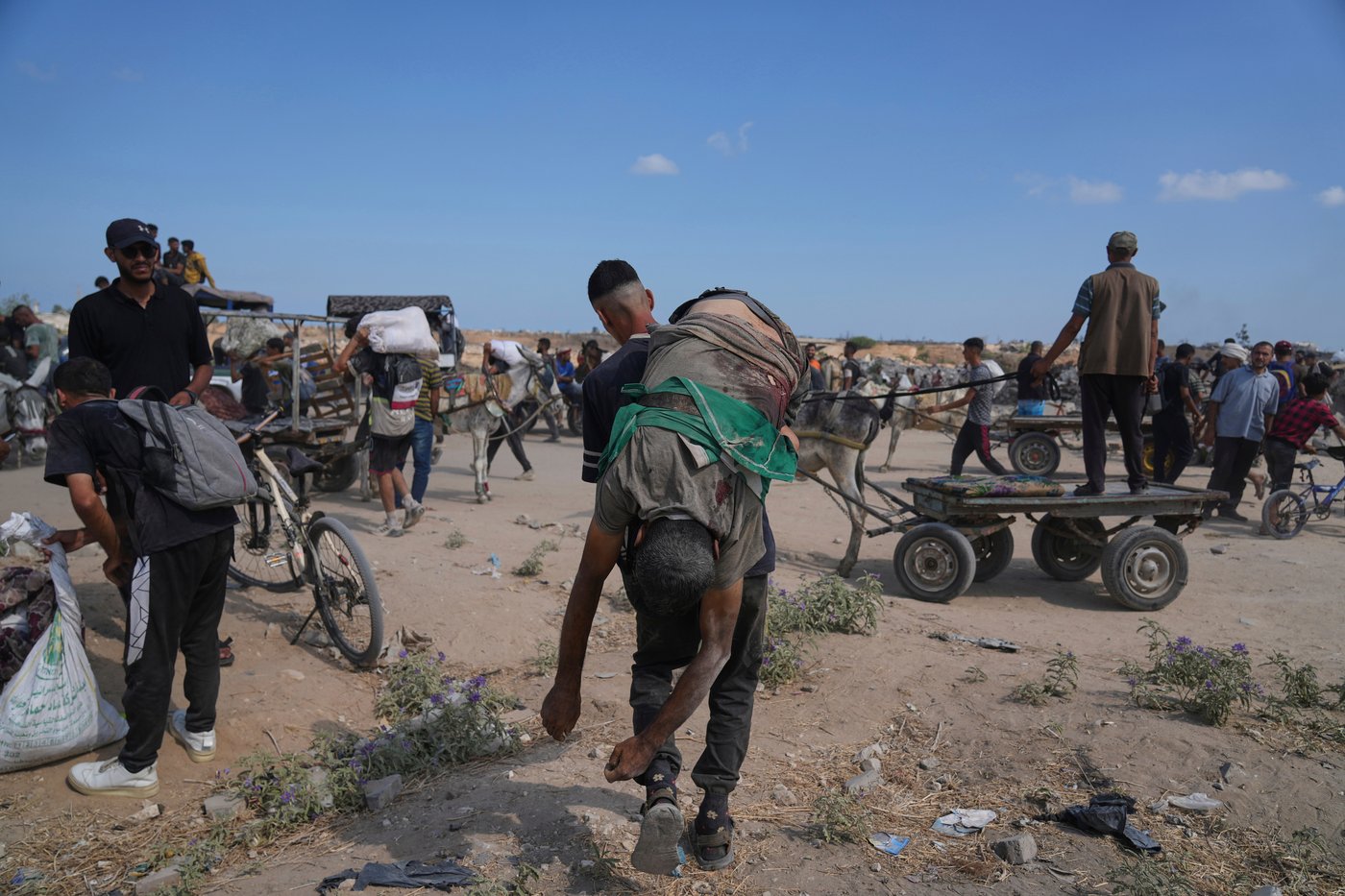 Photos from 2 years of war between Israel and Hamas bear witness to its horrors | iNFOnews.ca
