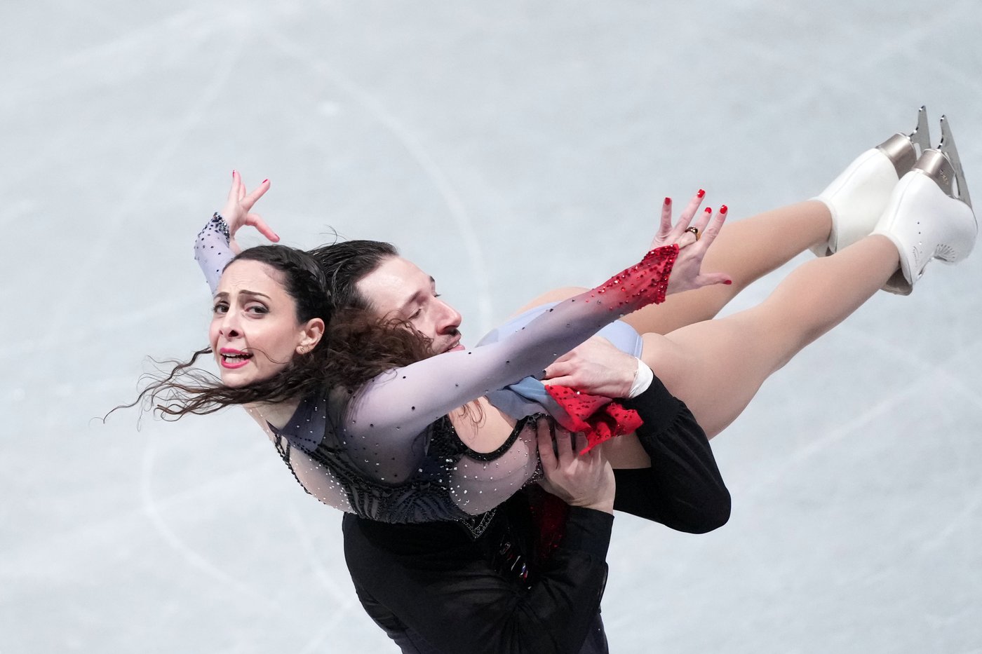 Canadian ice dancers Gilles and Poirier sit third at Grand Prix Final | iNFOnews.ca