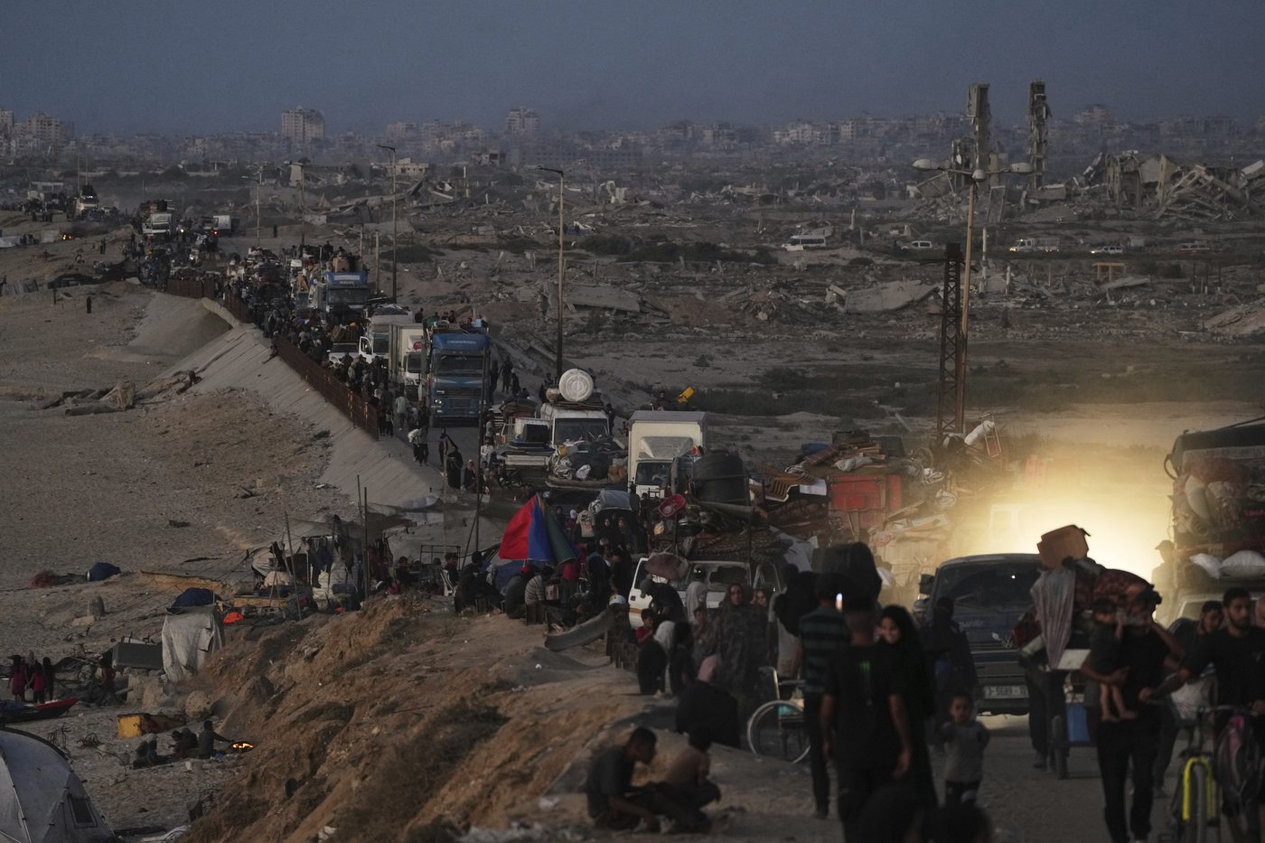 The Latest: Israel military presses on with its new ground offensive on Gaza City | iNFOnews.ca