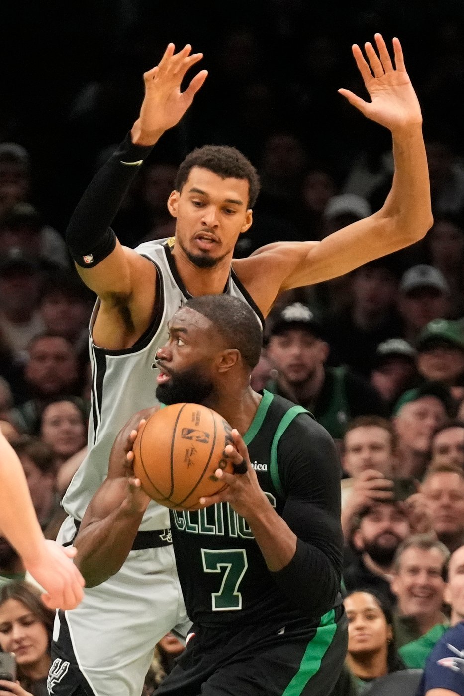 Boston's Jaylen Brown said 'Give me the fine.' NBA delivers $35,000 penalty for criticizing refs | iNFOnews.ca