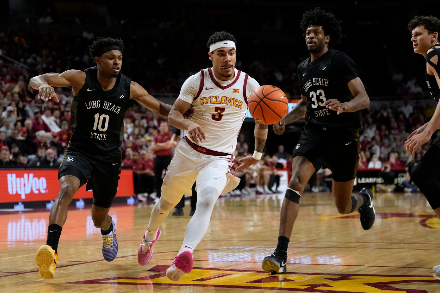 Momcilovic hits 7 3s, scores 27 points in No. 4 Iowa State's 91-60 win over Long Beach State | iNFOnews.ca