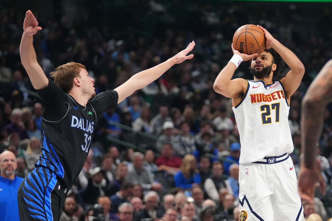 Cooper Flagg sprains an ankle and is ruled out after halftime as Mavs lose to Nuggets | iNFOnews.ca