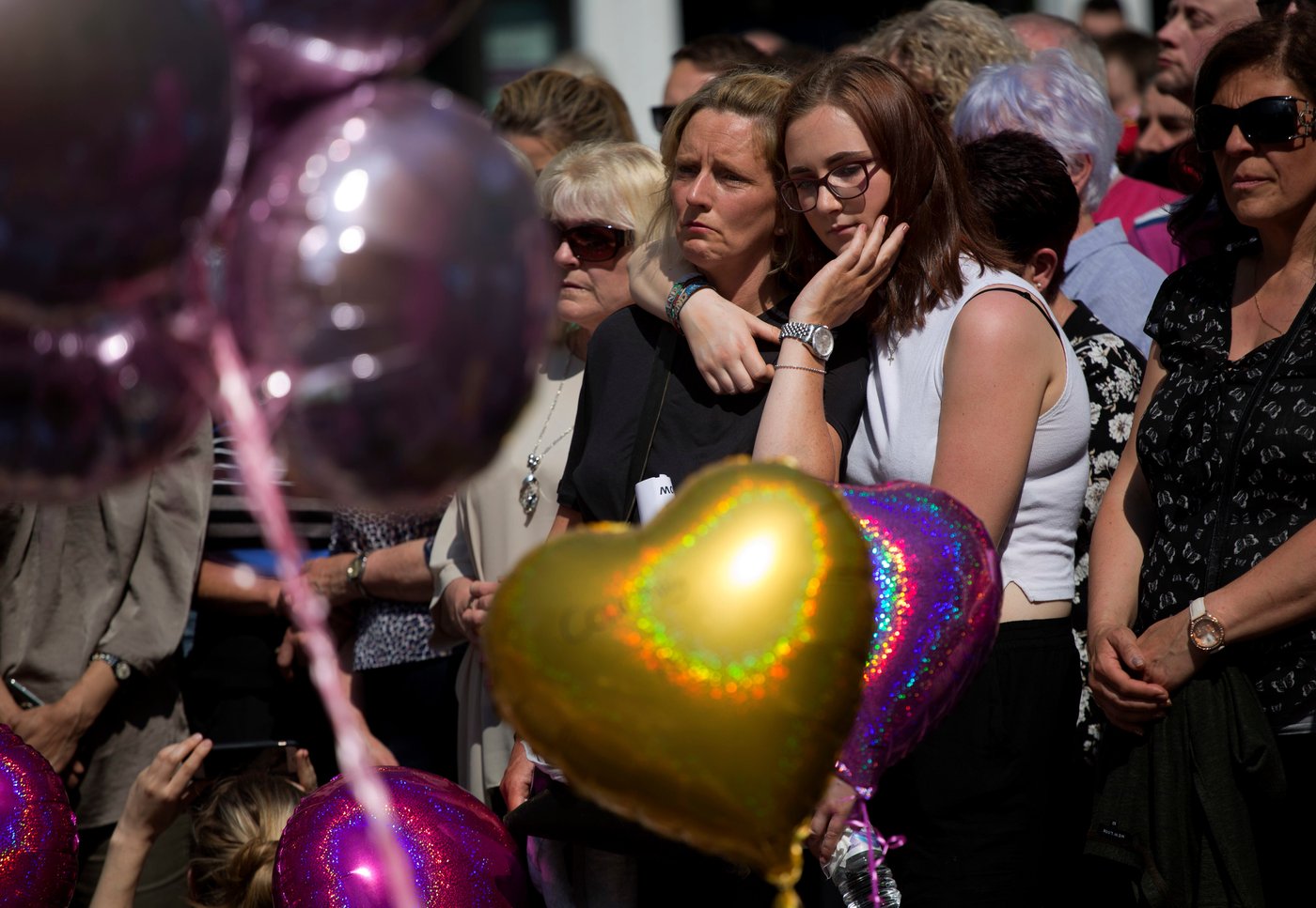Manchester's Jewish community feels let down by Britain after deadly synagogue attack | iNFOnews.ca