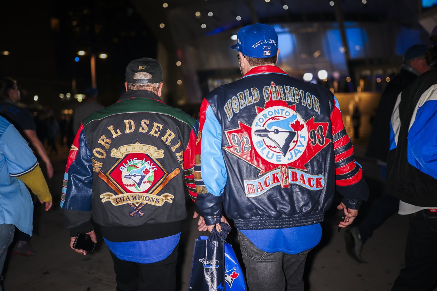 'Ecstatic': Older fans remember Blue Jays' World Series championships in 1992-93 | iNFOnews.ca 'Ecstatic': Older fans remember Blue Jays' World Series championships in 1992-93 | iNFOnews.ca