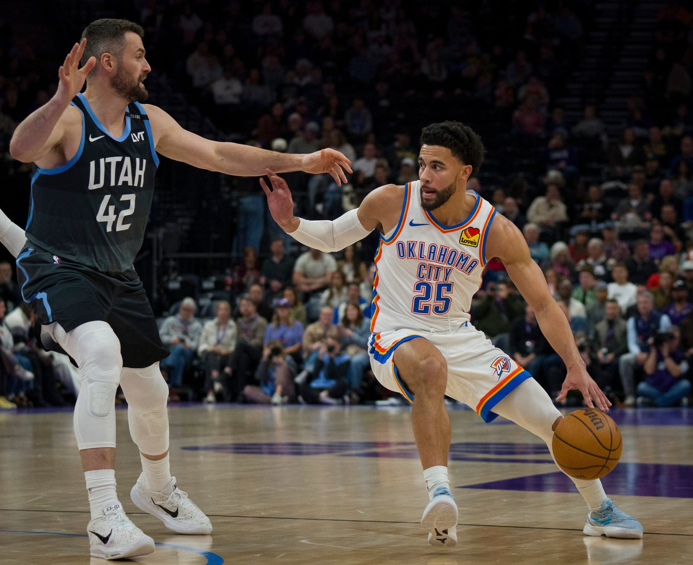 Thunder improve to 23-1 with 15th straight victory, routing Jazz 131-101 | iNFOnews.ca Thunder improve to 23-1 with 15th straight victory, routing Jazz 131-101 | iNFOnews.ca