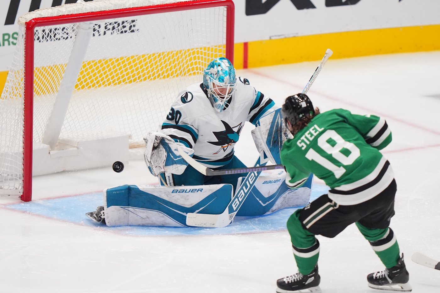 Rantanen has goal and 2 assists as Stars beat Sharks 4-1 to extend point streak to nine games | iNFOnews.ca