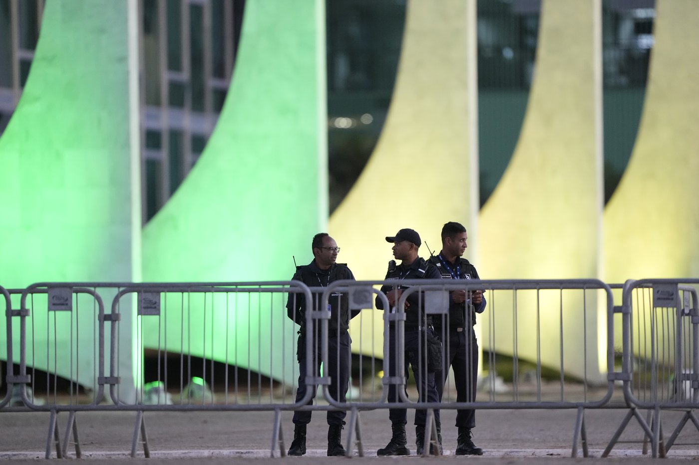 Brazilian former President Jair Bolsonaro sentenced for attempted coup, in photos | iNFOnews.ca