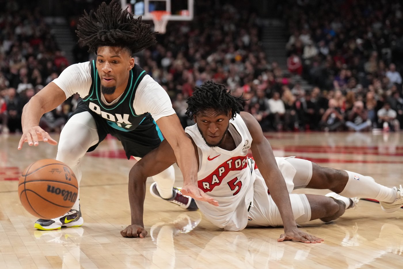 Scottie Barnes's 28 points leads Raptors past Blazers 121-118 | iNFOnews.ca