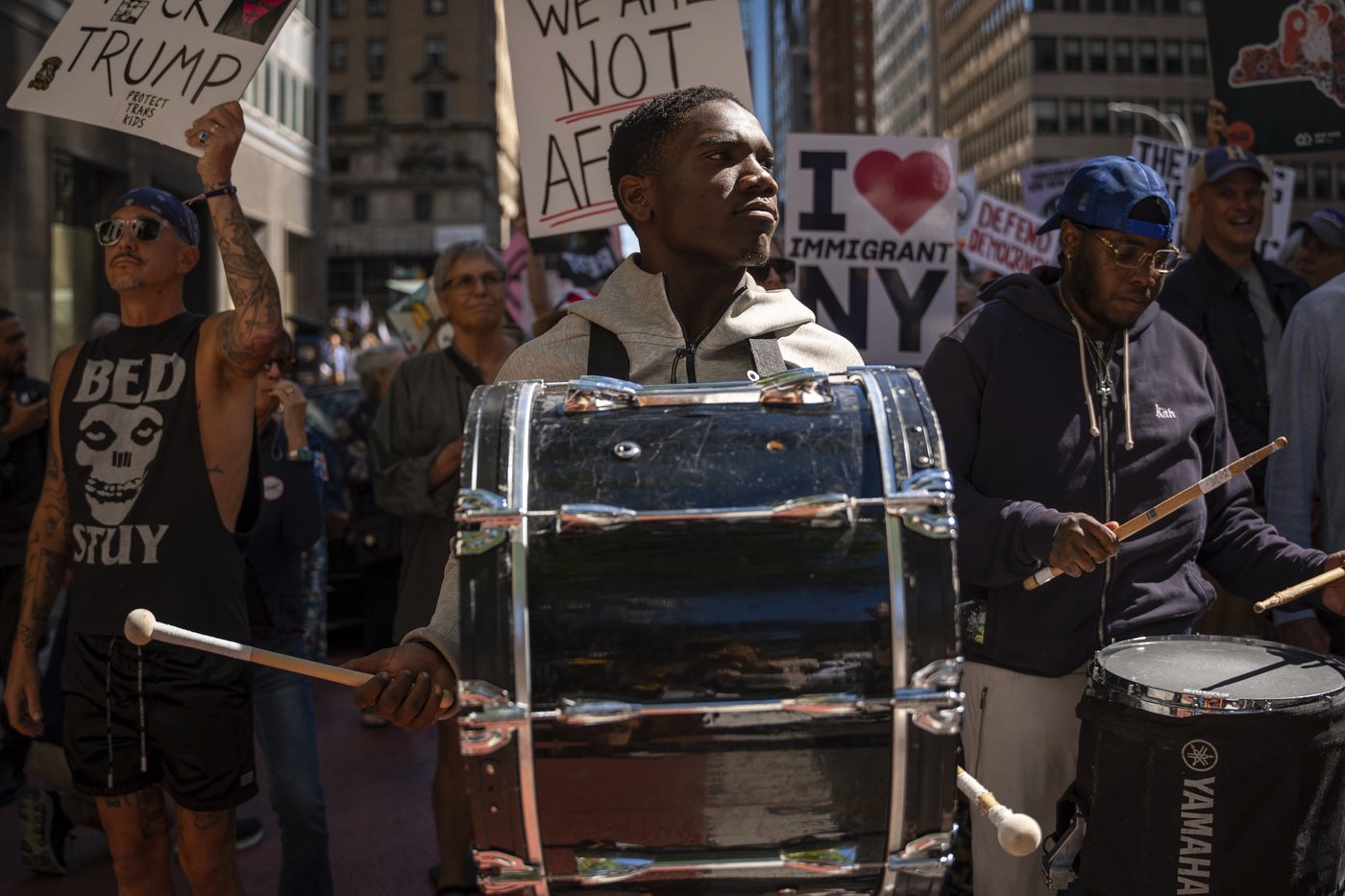 Photos show activists targeting billionaires in a street protest on the eve of New York Climate Week | iNFOnews.ca