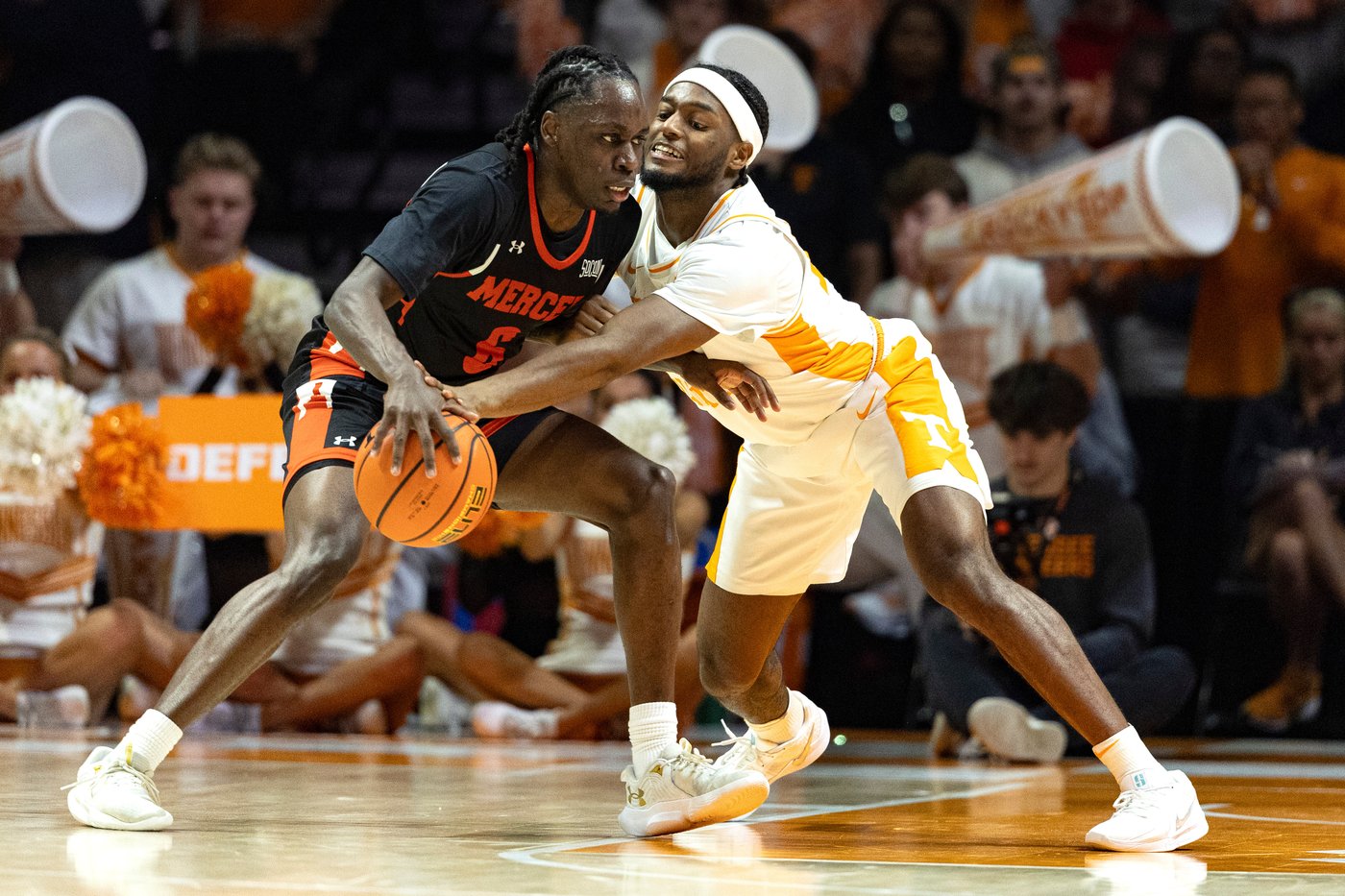 Ament has 18 points and 9 rebounds to lead No. 18 Tennessee past Mercer 76-61 | iNFOnews.ca
