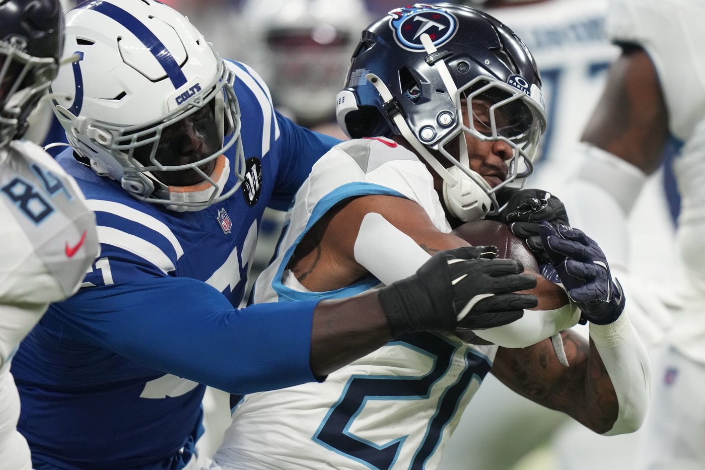 Jonathan Taylor scores 3 TDs as Colts pound Titans 38-14 and move to NFL-best 7-1 | iNFOnews.ca Jonathan Taylor scores 3 TDs as Colts pound Titans 38-14 and move to NFL-best 7-1 | iNFOnews.ca