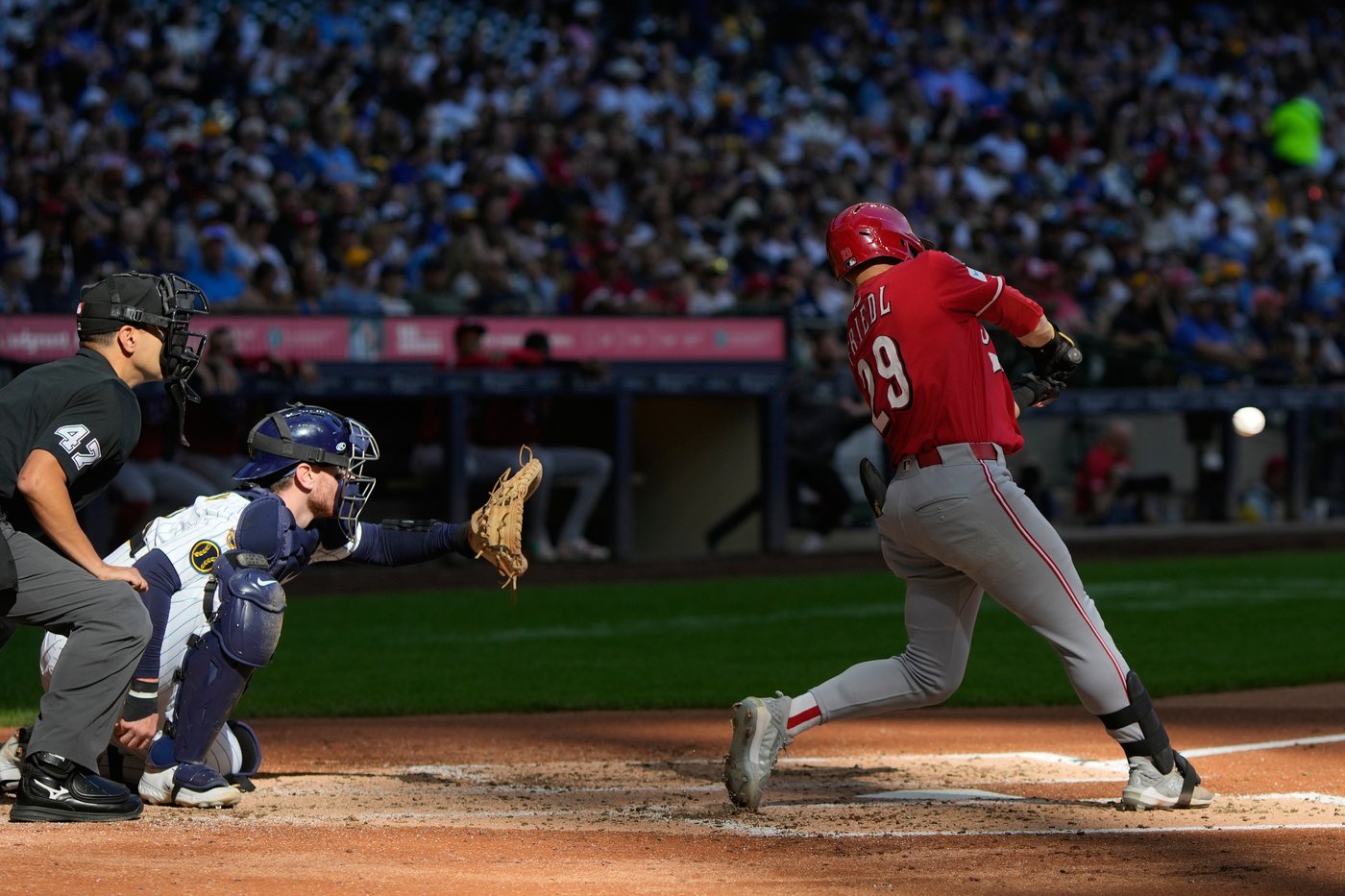 Reds lose 4-2 to the Brewers but end up in playoffs anyway after Mets fall | iNFOnews.ca