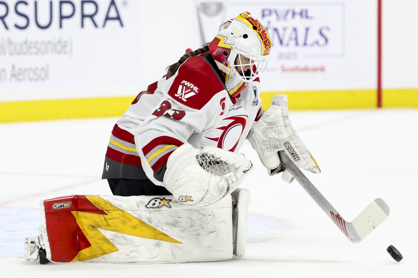Charge goaltender Philips looks to build on stellar rookie PWHL season | iNFOnews.ca
