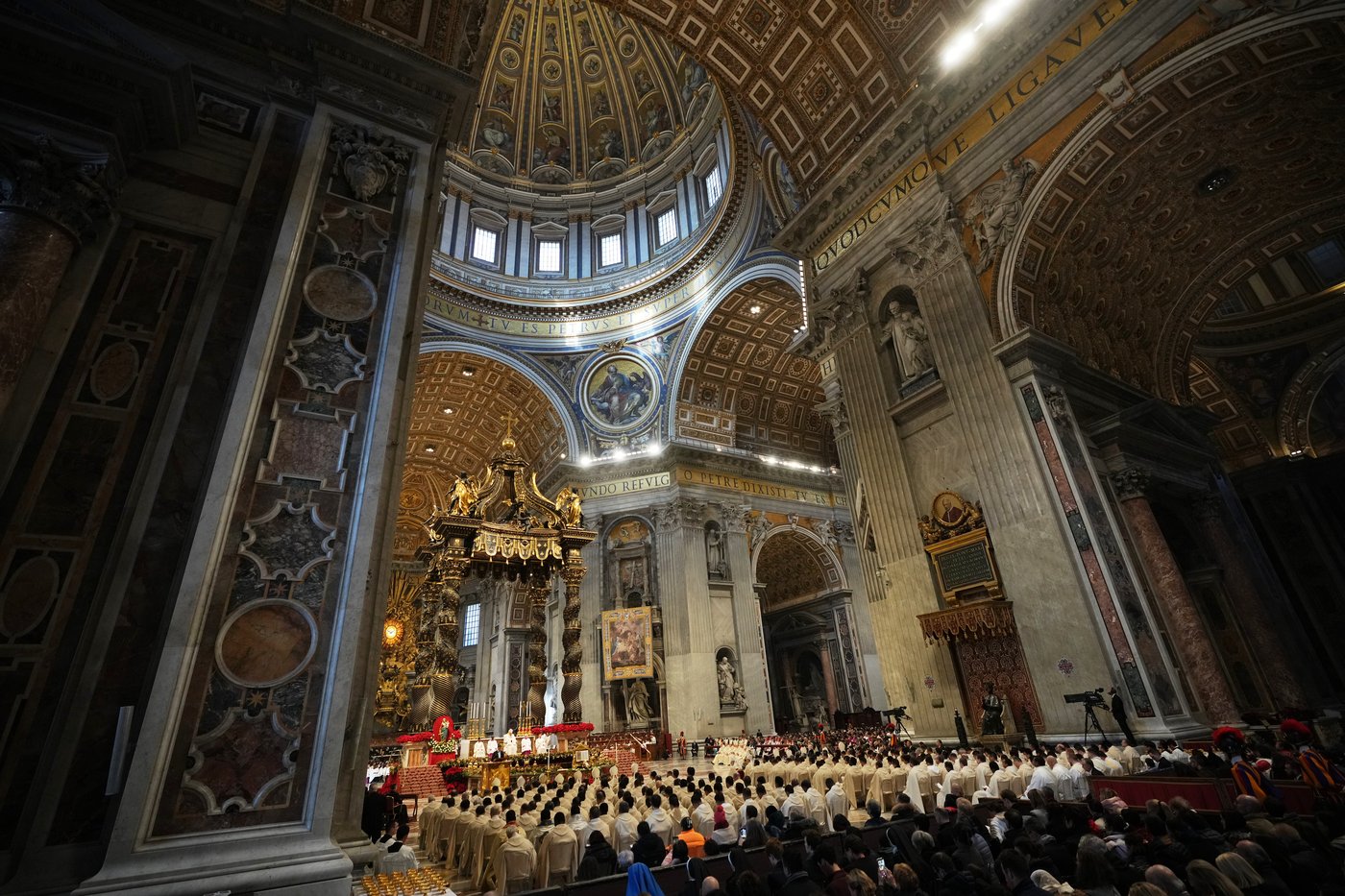 Pope opens 2026 with plea for peace in countries bloodied by war, families wounded by violence | iNFOnews.ca