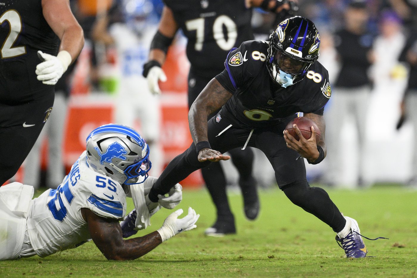 Lions run over the Ravens, sack Lamar Jackson 7 times in a 38-30 win over Baltimore | iNFOnews.ca