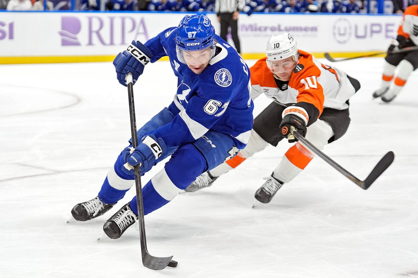 Vasilevskiy makes 20 saves, Hagel has 2 goals and an assist in Lightning's 3-0 win over Flyers | iNFOnews.ca