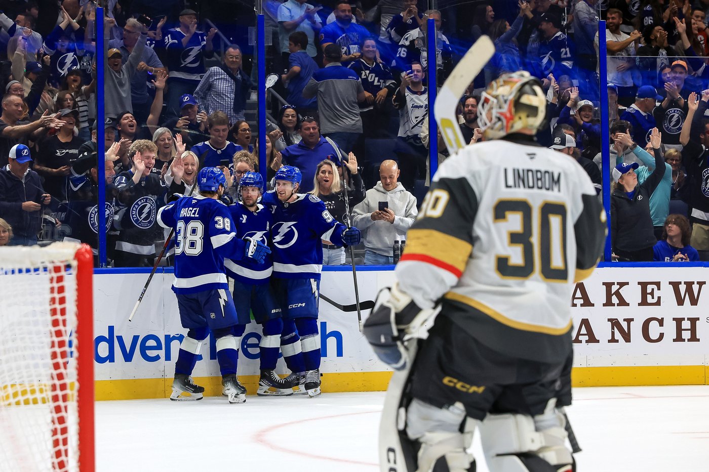 Kucherov scores in OT to give Lightning 2-1 win over Golden Knights | iNFOnews.ca