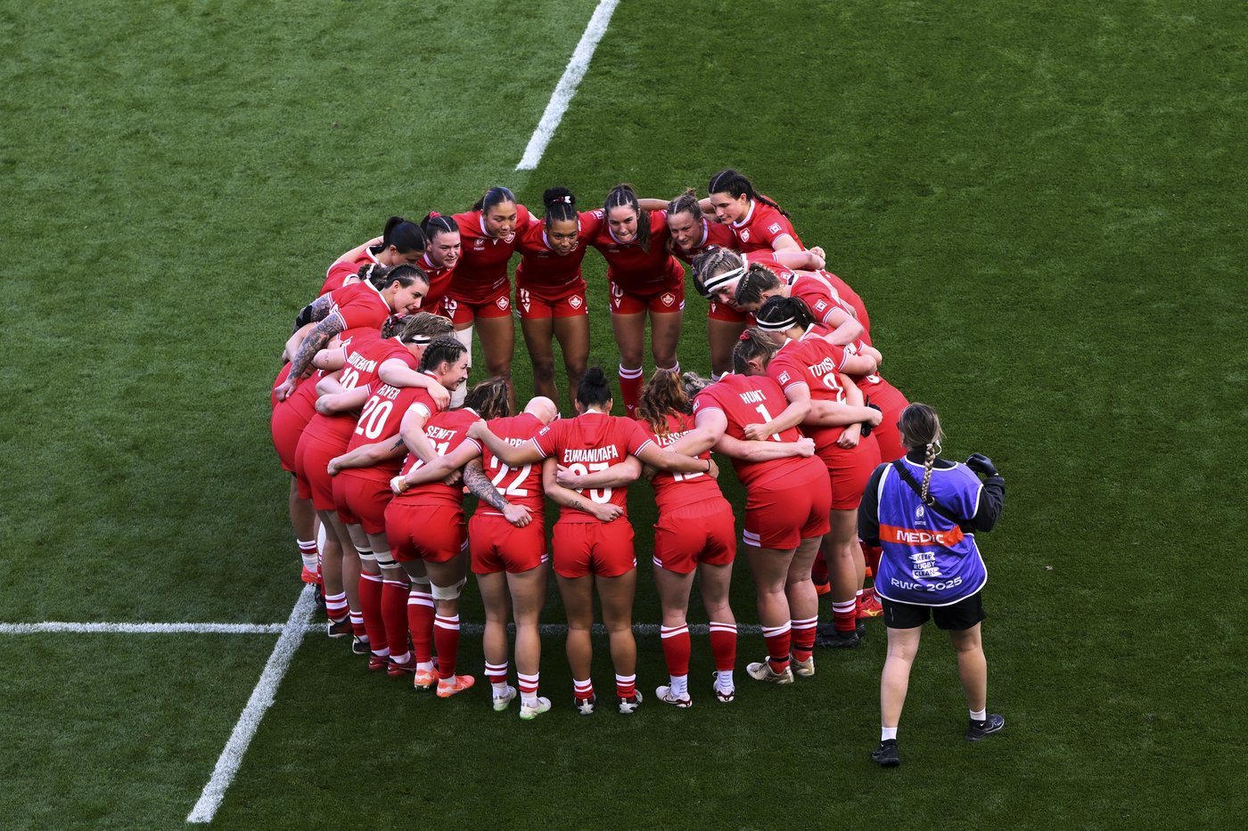 Canada routs Australia in Women's Rugby World Cup quarterfinal, New Zealand up next | iNFOnews.ca