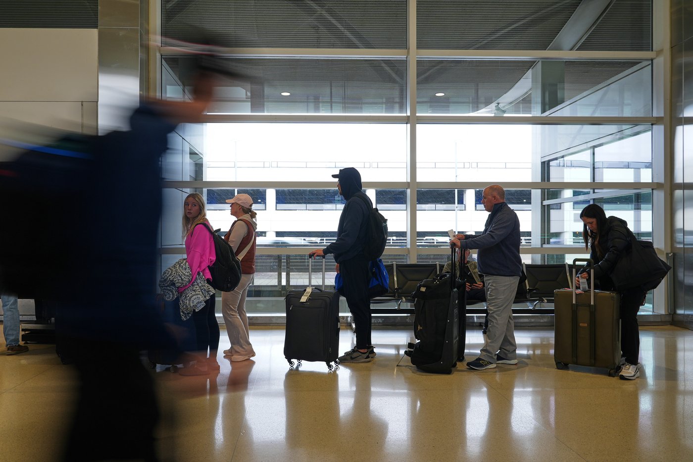 US airlines' daily cancellations exceed 2,700 as shutdown impact extends | iNFOnews.ca