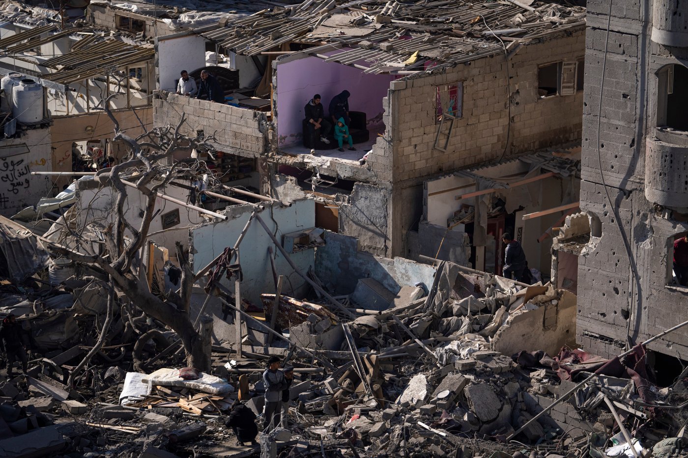 Photos from 2 years of war between Israel and Hamas bear witness to its horrors | iNFOnews.ca