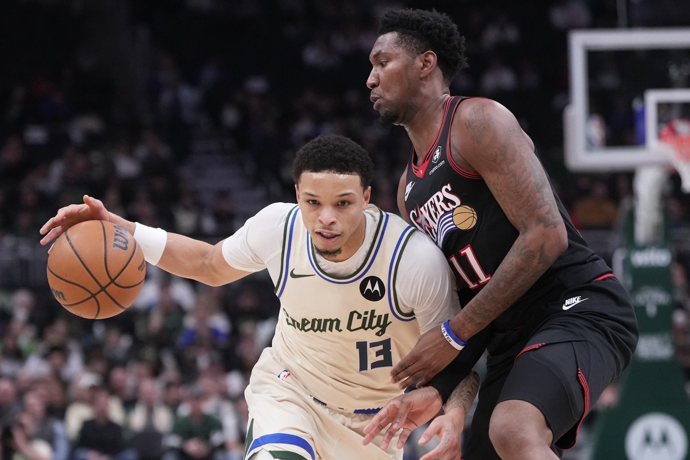 Maxey scores career-high 54 points as 76ers outlast Bucks 123-114 in overtime | iNFOnews.ca