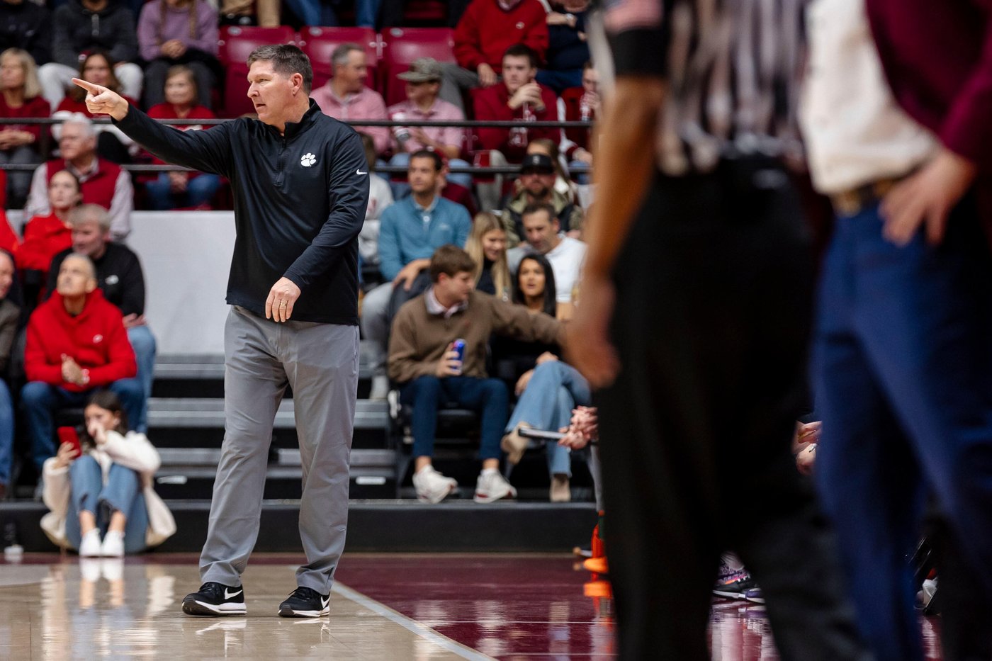 Labaron Philon scores 29 points and propels No. 12 Alabama past Clemson 90-84 in ACC/SEC | iNFOnews.ca