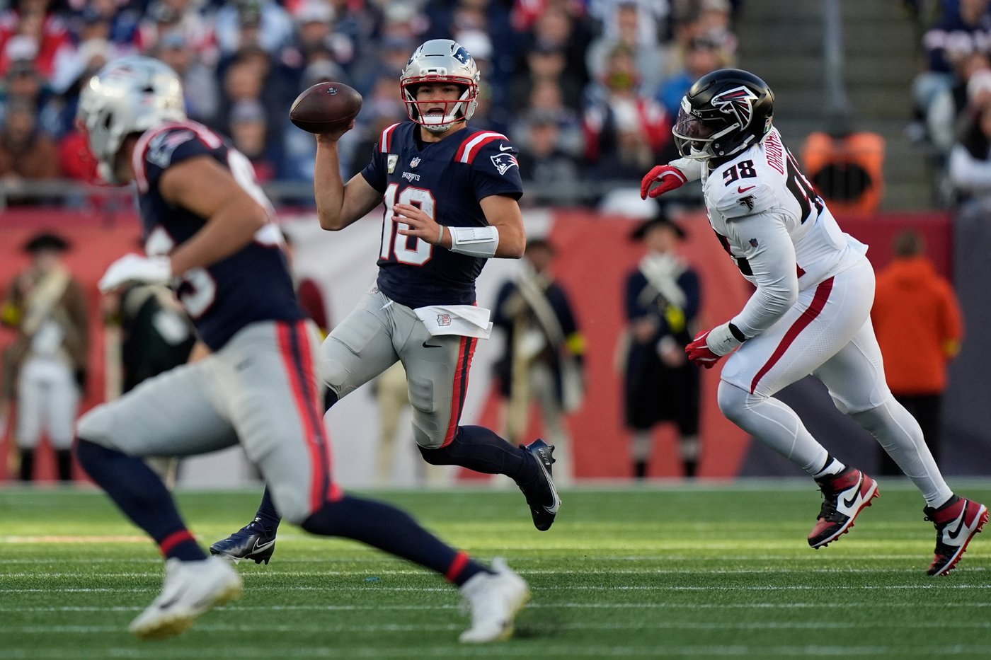 Patriots aim for 7th straight win when they visit the Buccaneers in battle of first-place teams | iNFOnews.ca Patriots aim for 7th straight win when they visit the Buccaneers in battle of first-place teams | iNFOnews.ca