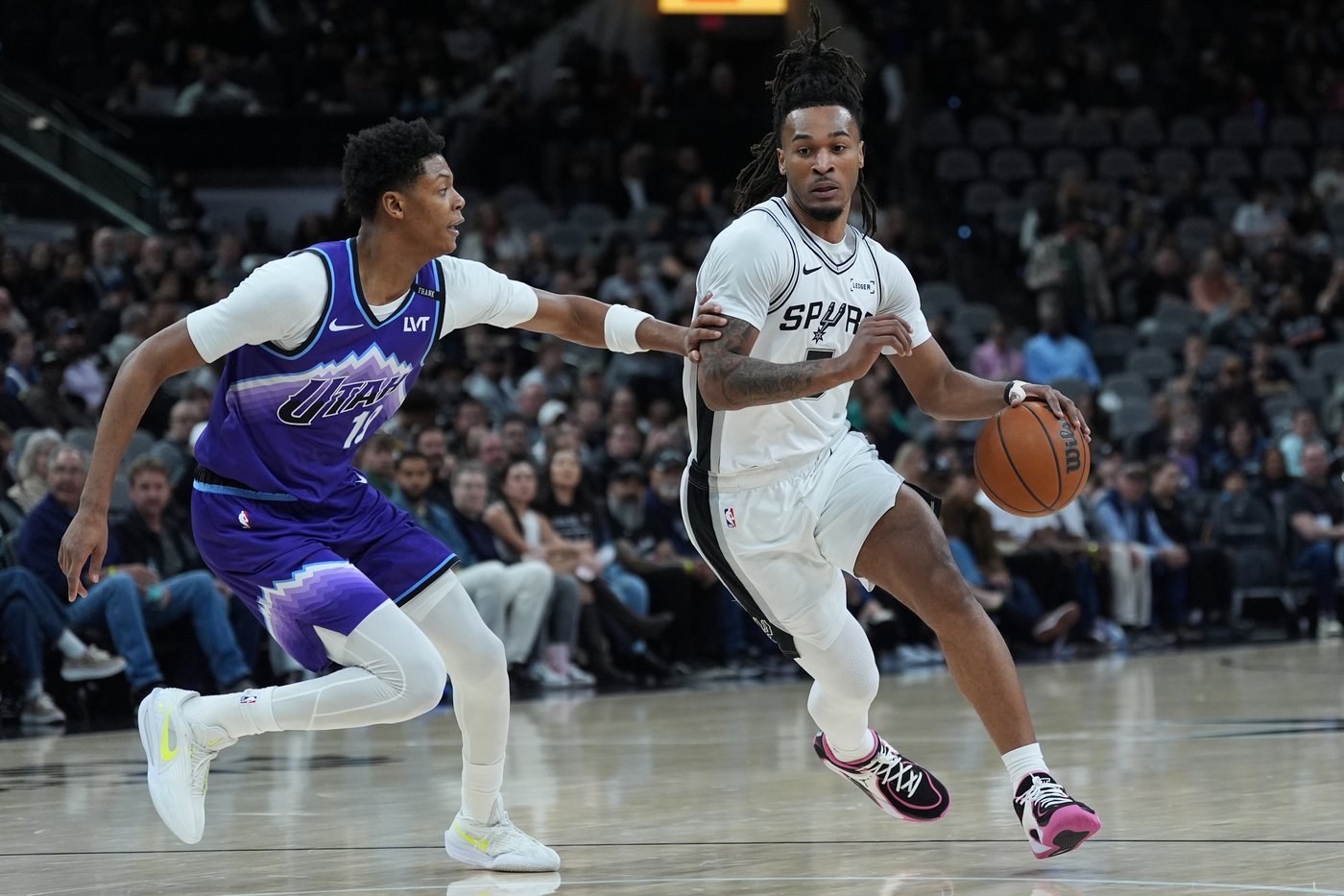 Wembanyama scores 33 points in 123-110 win over Jazz after being named All-Star starter | iNFOnews.ca