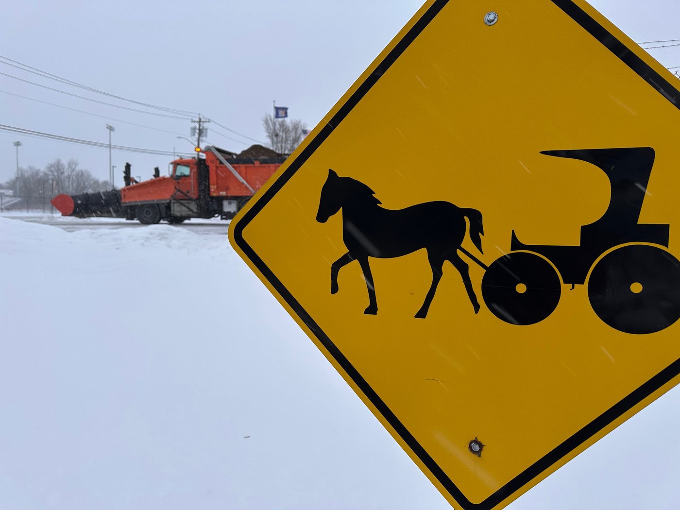 Crews restoring power in Wisconsin while Iowa airport tries to reopen after plane left icy runway | iNFOnews.ca