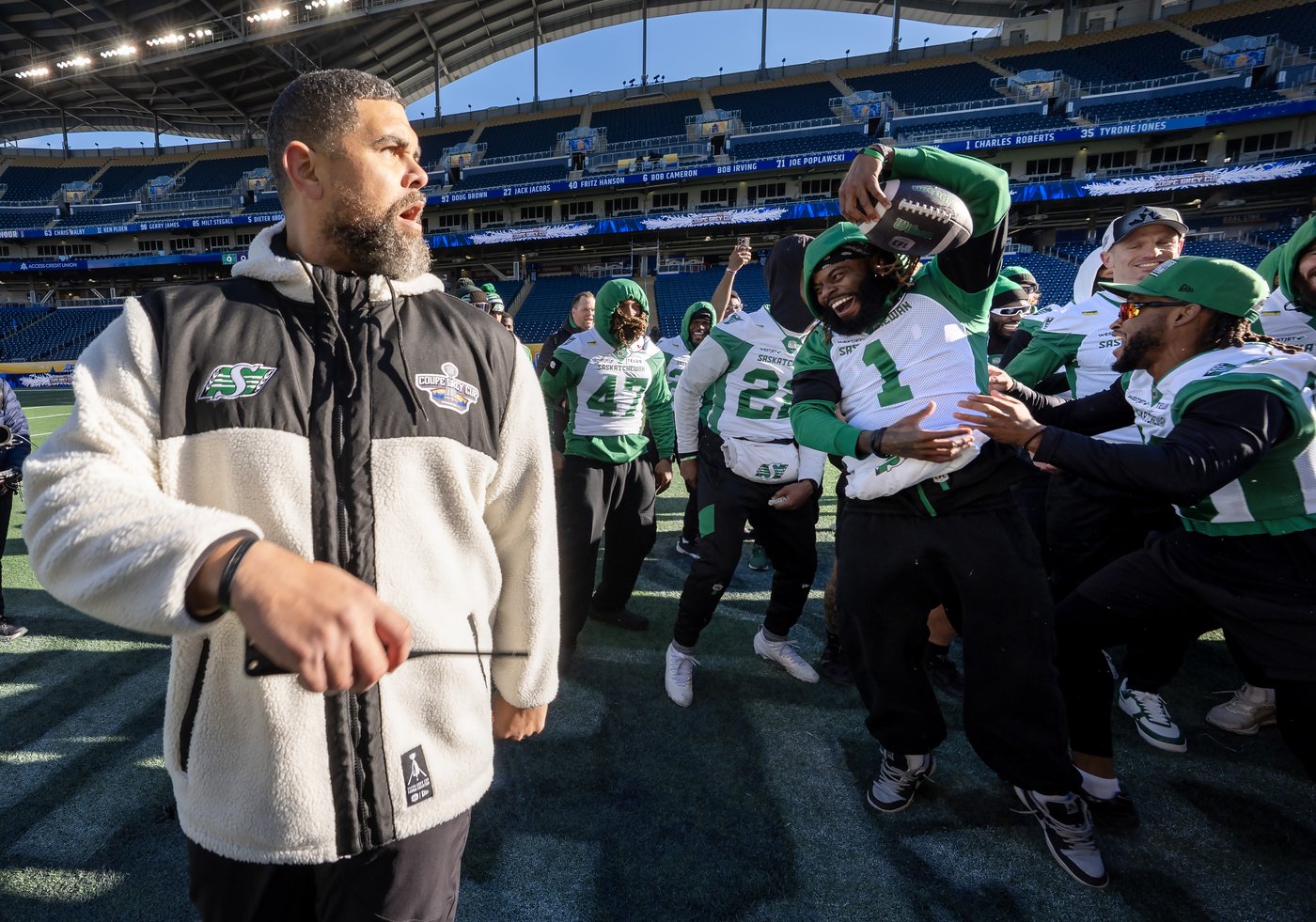 Photo Gallery: Roughriders and Alouettes Walkthrough Stadium Pre-Grey Cup | iNFOnews.ca