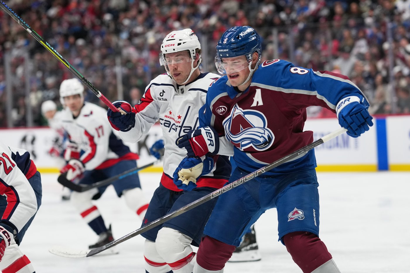MacKinnon has 2 goals and an assist to reach 1,100 points, Avs beat Capitals 5-2 | iNFOnews.ca MacKinnon has 2 goals and an assist to reach 1,100 points, Avs beat Capitals 5-2 | iNFOnews.ca