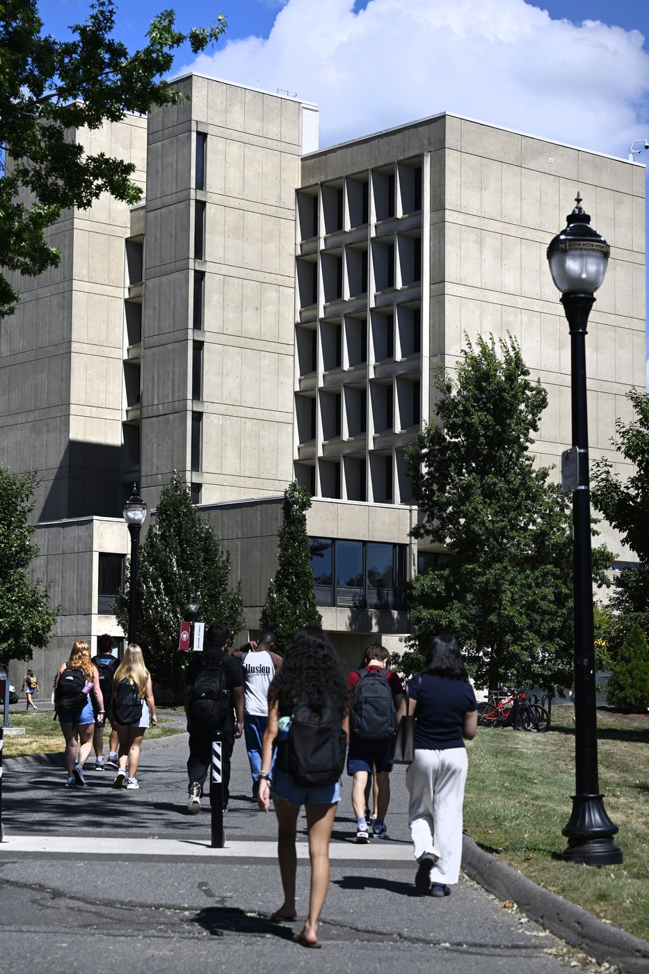 White House's review of Smithsonian content could reach into classrooms nationwide | iNFOnews.ca White House's review of Smithsonian content could reach into classrooms nationwide | iNFOnews.ca