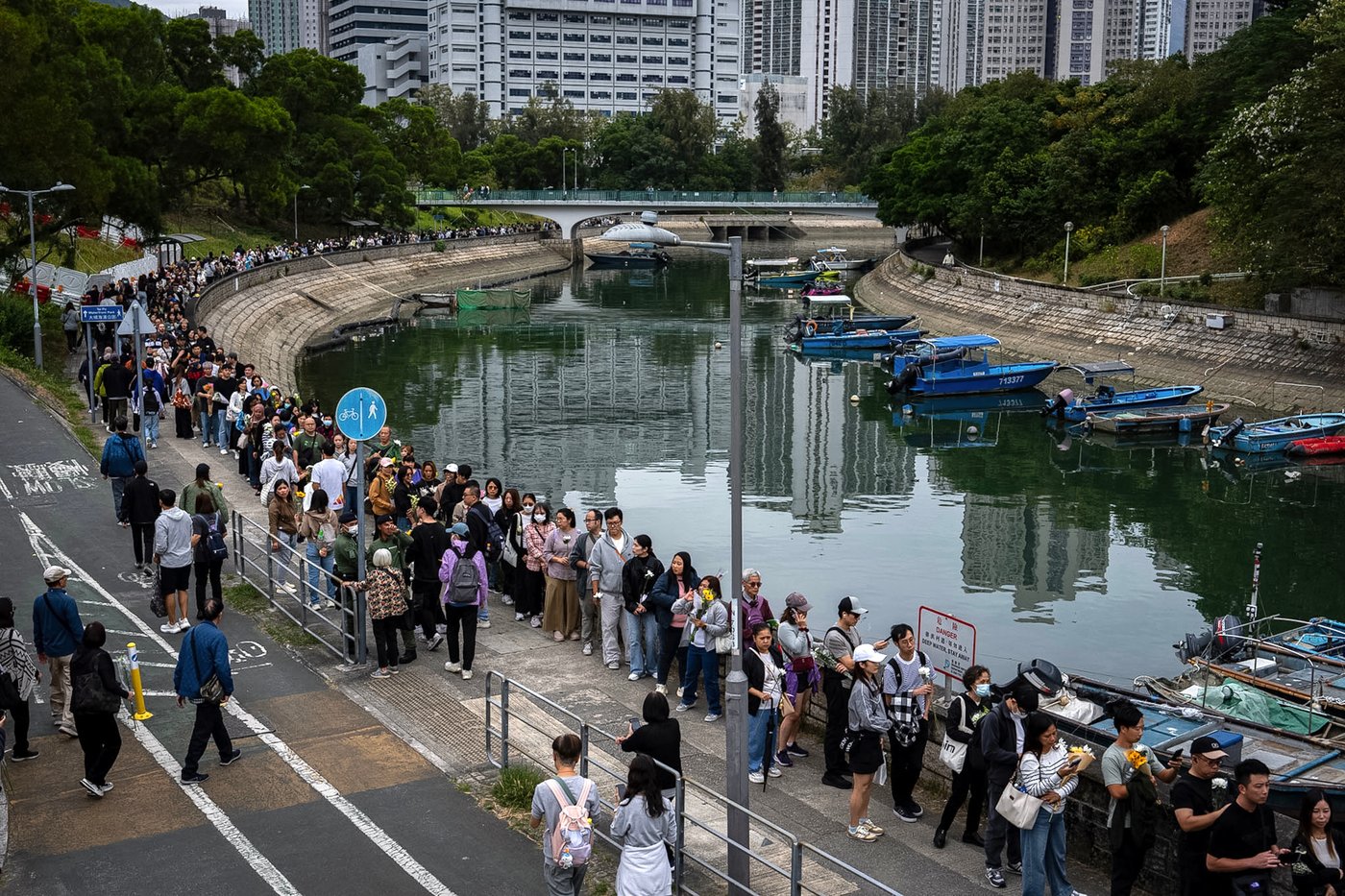 Death toll in Hong Kong apartment complex blaze rises to 146 as the city mourns | iNFOnews.ca