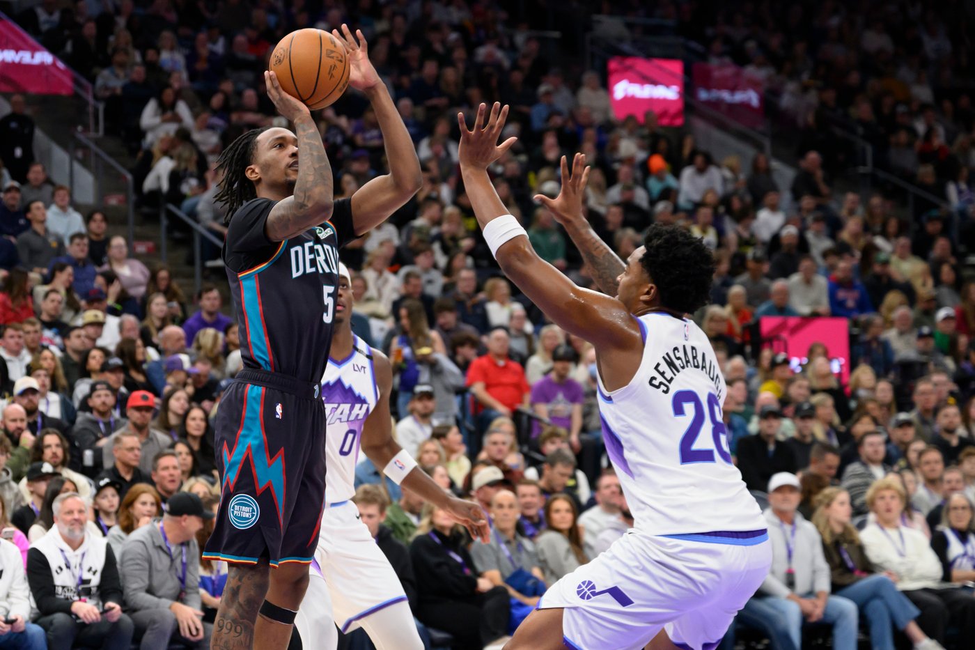 George scores 31 and hits game winner as Jazz edge Pistons 131-129 | iNFOnews.ca