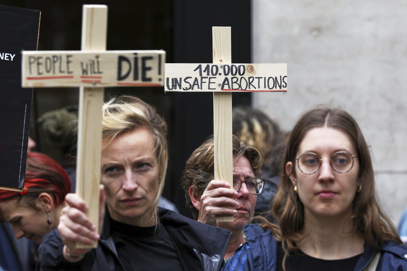 Women's rights activists rally in Belgium fearing US plans for birth control supplies | iNFOnews.ca Women's rights activists rally in Belgium fearing US plans for birth control supplies | iNFOnews.ca