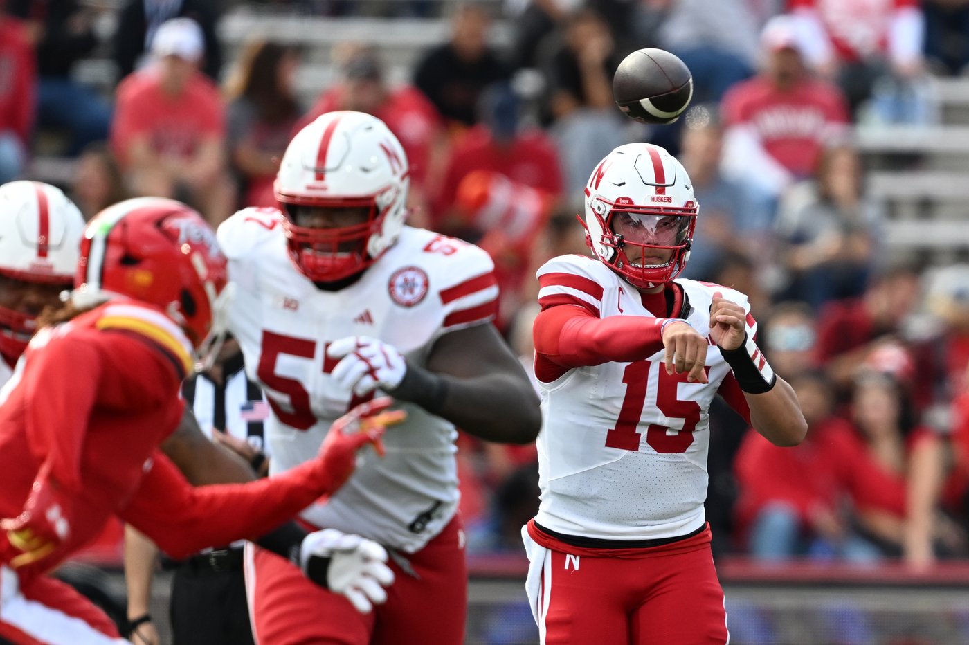 Raiola overcomes 3 interceptions, throws 4th TD with 1:08 left as Nebraska edges Maryland 34-31 | iNFOnews.ca